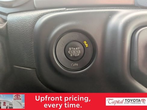 Used 2021 Jeep Wrangler Sport image 19