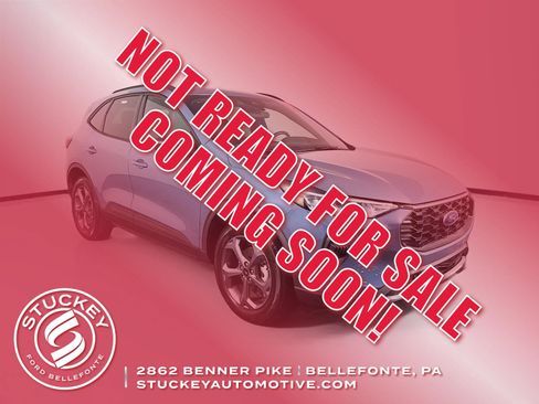 Used 2025 Ford Escape ST-Line w/ Cold Weather Package image 1