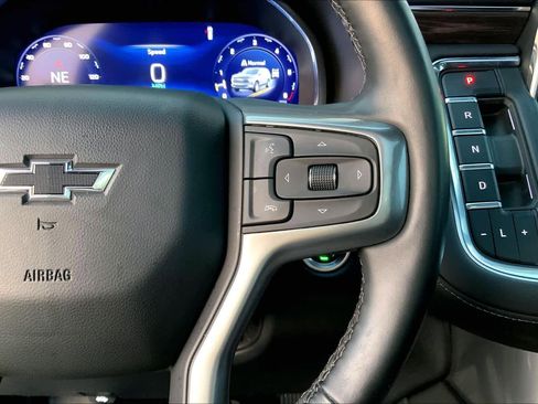 Used 2024 Chevrolet Suburban Z71 w/ Luxury Package image 25