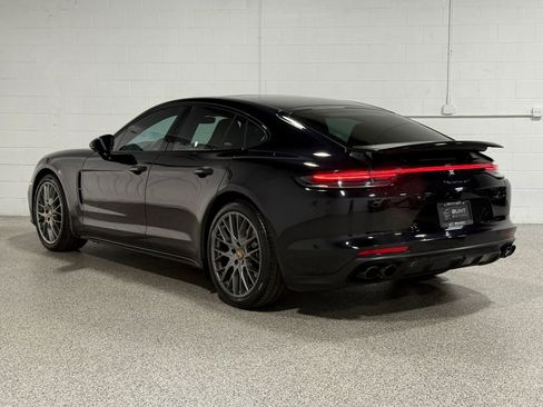 Used 2023 Porsche Panamera 4 Platinum Edition AWD/4WD image 7