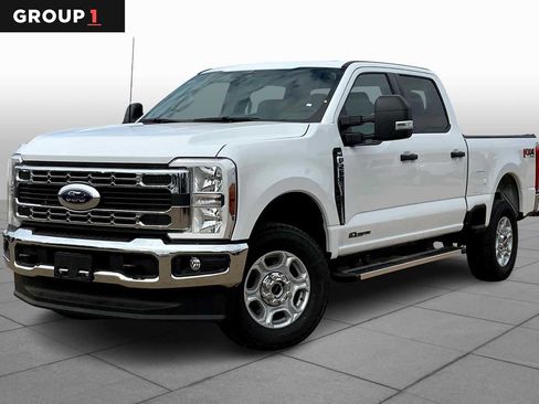New 2026 Ford F250 XLT w/ FX4 Off-Road Package AWD/4WD image 1