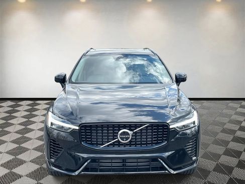 Used 2025 Volvo XC60 T8 Plus w/ Protection Package Premier image 8