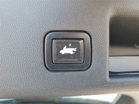 Used 2021 Chevrolet Equinox LT image 31