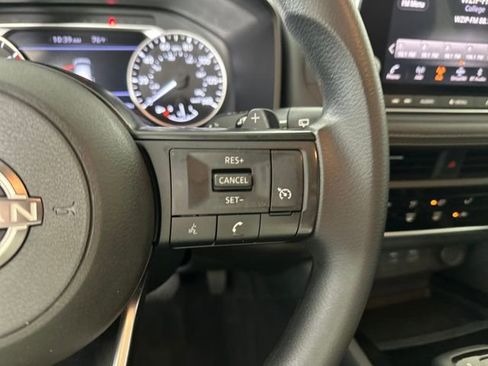 Used 2023 Nissan Rogue S image 16