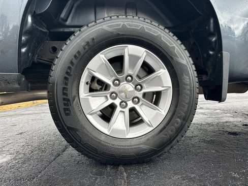 Used 2019 Chevrolet Silverado 1500 LT w/ Texas Edition image 18