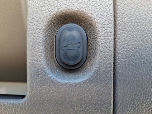 Used 2019 Chevrolet Tahoe Premier image 32