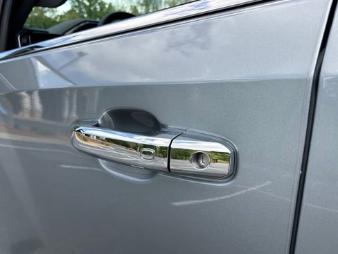 Used 2025 GMC Sierra 1500 SLT w/ SLT Premium Package image 27