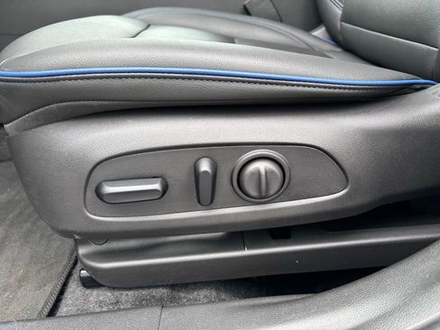 Used 2024 Buick Envista Sport Touring w/ Convenience I Package image 16