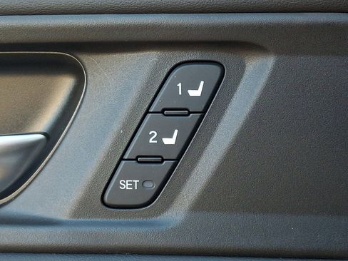 Certified 2025 Honda Accord EX-L image 28