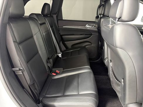 Used 2019 Jeep Grand Cherokee Limited w/ Trailer Tow Group IV AWD/4WD image 30