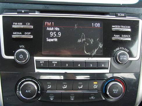 Used 2015 Nissan Altima 2.5 S w/ Power Driver Seat Package image 19