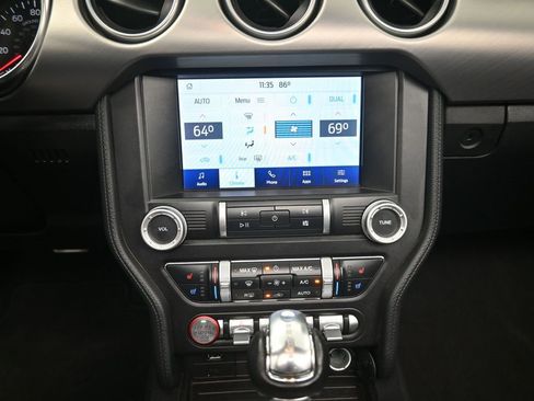 Used 2023 Ford Mustang Premium image 3