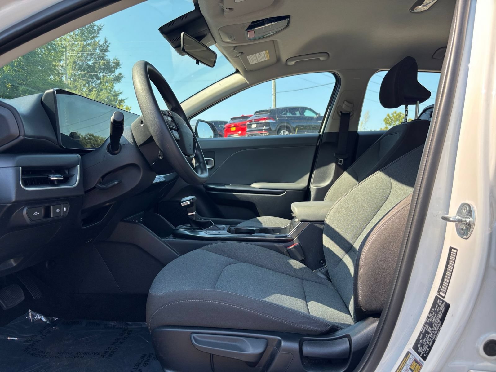 Used 2025 Kia K4 FWD image 22