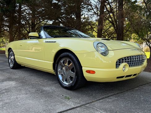 Used 2002 Ford Thunderbird image 34