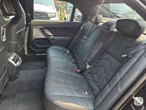 Used 2025 BMW 740i xDrive AWD/4WD image 14