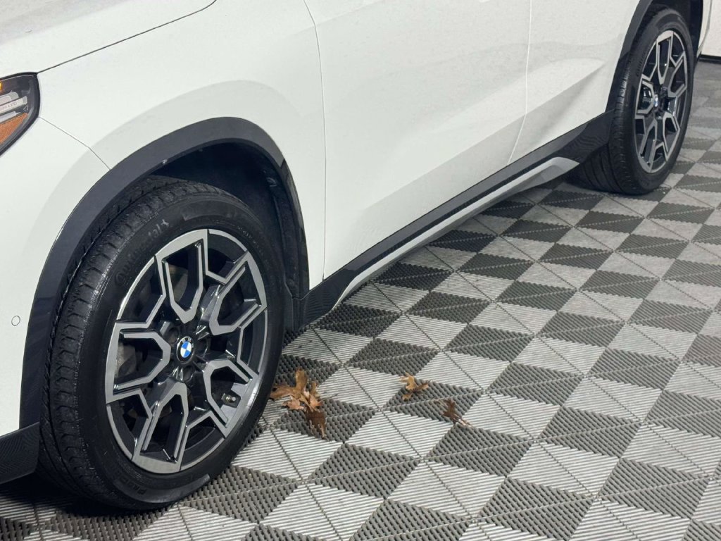 Used 2023 BMW X1 xDrive28i w/ Convenience Package AWD/4WD image 13