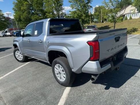 New 2025 Toyota Tacoma SR5 image 4