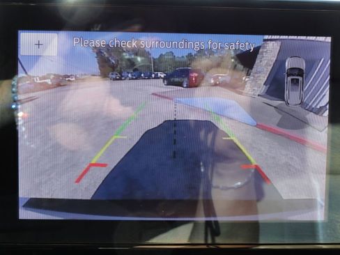 Used 2020 Ford Explorer XLT w/ Equipment Group 202A image 21