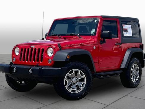 Used 2014 Jeep Wrangler Rubicon w/ Power Convenience Group AWD/4WD image 2