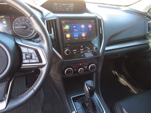 Used 2019 Subaru Crosstrek 2.0i Limited w/ Moonroof Package image 18