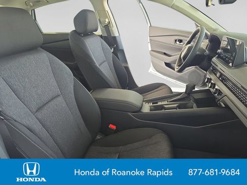 New 2026 Honda Accord SE image 17