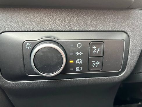 Certified 2025 Ford Escape Active AWD/4WD image 16