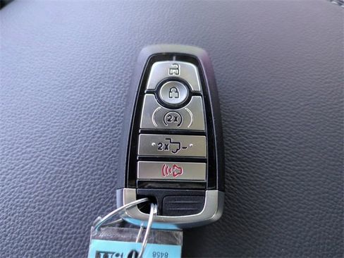 Used 2026 Ford F250 Lariat w/ Chrome Package image 35