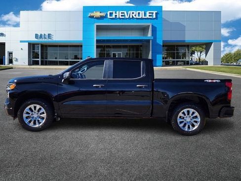 Used 2022 Chevrolet Silverado 1500 Custom w/ LPO, Dark Essentials Package image 6