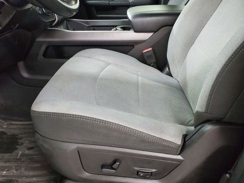 Used 2019 RAM 2500 Big Horn image 15