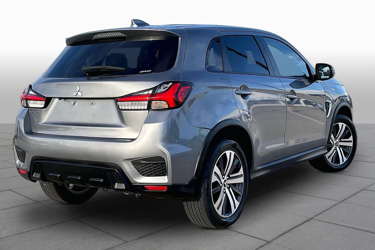 Used 2024 Mitsubishi Outlander Sport AWD image 13