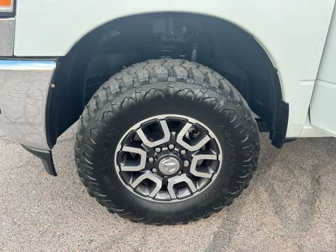 Used 2021 RAM 2500 Big Horn image 12