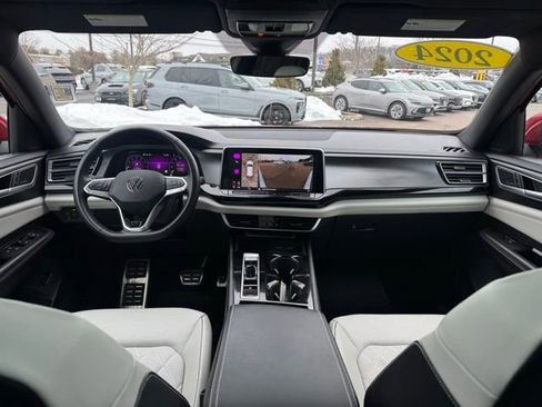 Used 2024 Volkswagen Atlas Cross Sport SEL Premium R-Line image 47