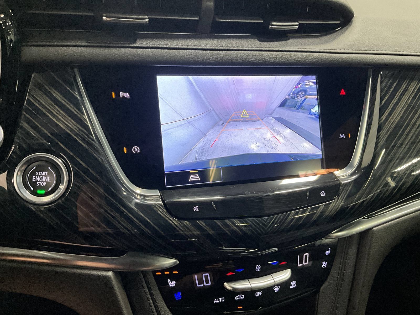 Used 2024 Cadillac XT6 Premium Luxury AWD/4WD image 22