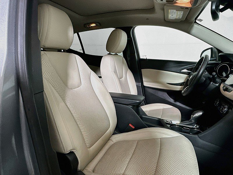 Used 2023 Buick Encore GX Essence w/ Experience Buick Package FWD image 29