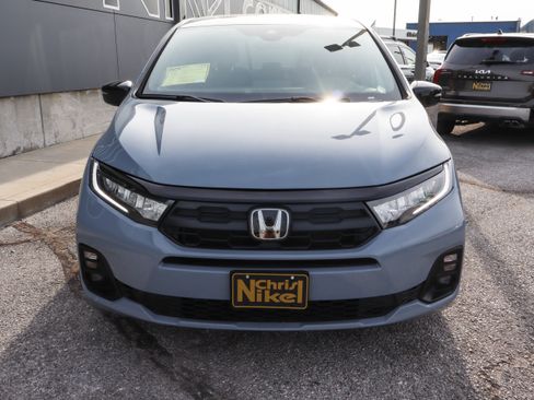Used 2025 Honda Odyssey Sport-L image 2