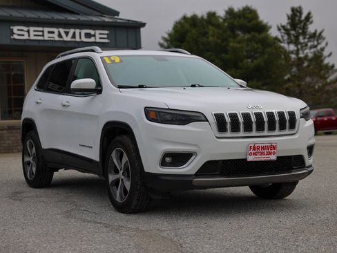 Used 2019 Jeep Cherokee Limited AWD/4WD image 7