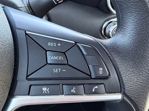 Used 2024 Nissan Sentra SV FWD image 29