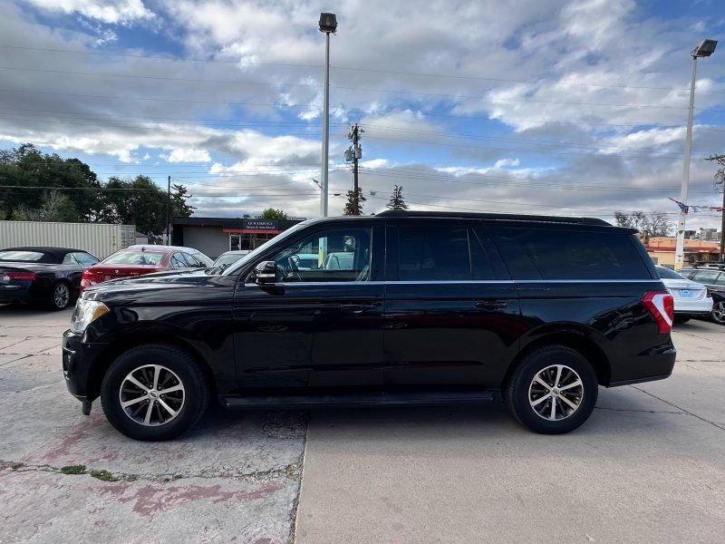 Used 2019 Ford Expedition Max XLT w/ Equipment Group 201A AWD/4WD image 4