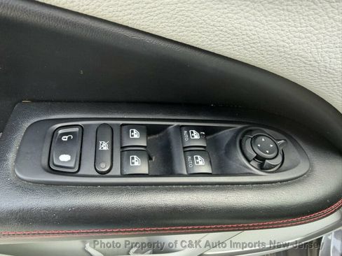 Used 2018 Jeep Compass Limited AWD/4WD image 17