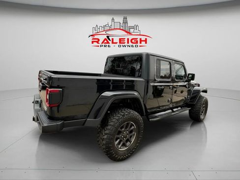 Used 2020 Jeep Gladiator Overland AWD/4WD image 6