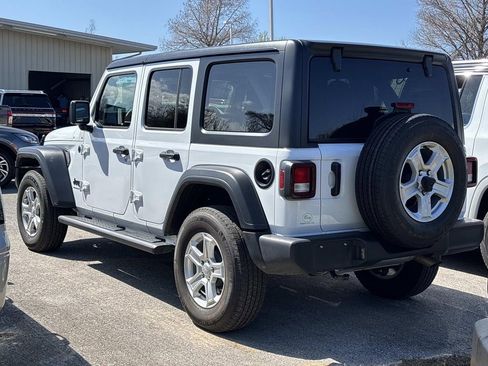 Used 2023 Jeep Wrangler Sport S image 5