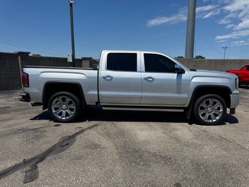 Used 2018 GMC Sierra 1500 Denali w/ Denali Ultimate Package AWD/4WD image 8