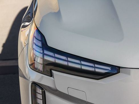 New 2025 Volvo EX90 Ultra w/ Protection Package Premier image 10