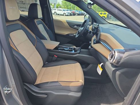 New 2026 Chevrolet Equinox ACTIV FWD image 20