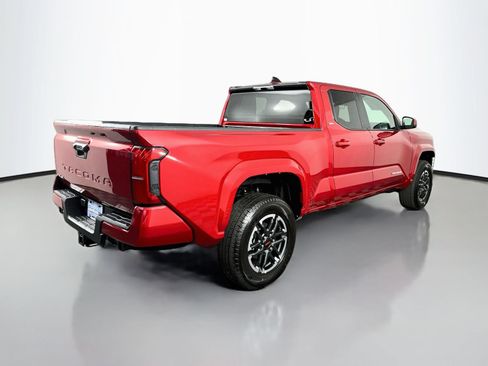 Certified 2026 Toyota Tacoma SR5 AWD/4WD image 7