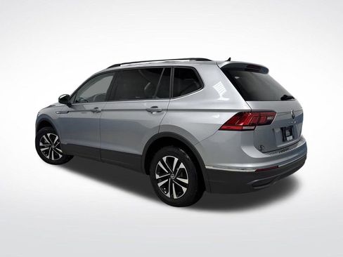 Used 2024 Volkswagen Tiguan S image 3