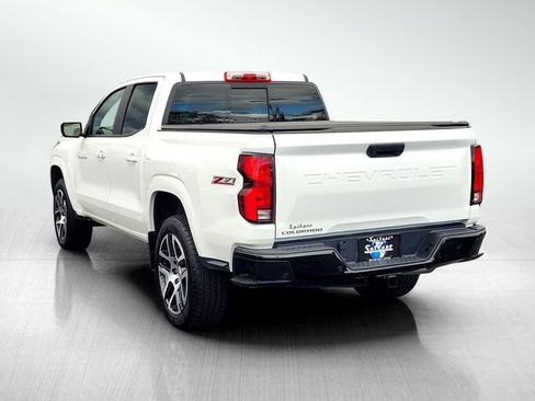 Used 2023 Chevrolet Colorado Z71 w/ Z71 Convenience Package 2 image 8