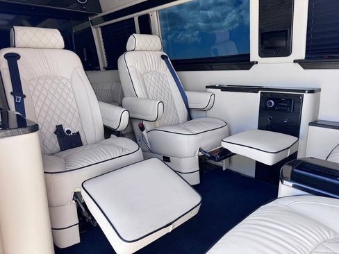 Used 2023 Mercedes-Benz Sprinter 3500 image 61