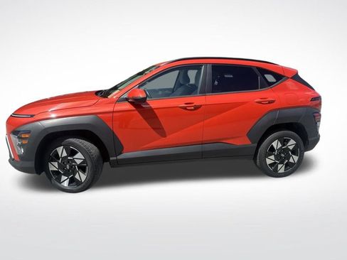 Used 2024 Hyundai Kona SEL AWD/4WD image 2