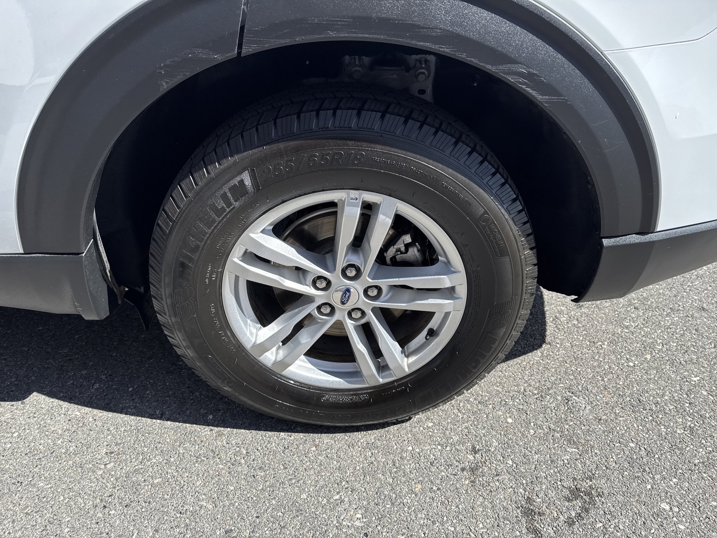 Used 2023 Ford Explorer XLT AWD/4WD image 8